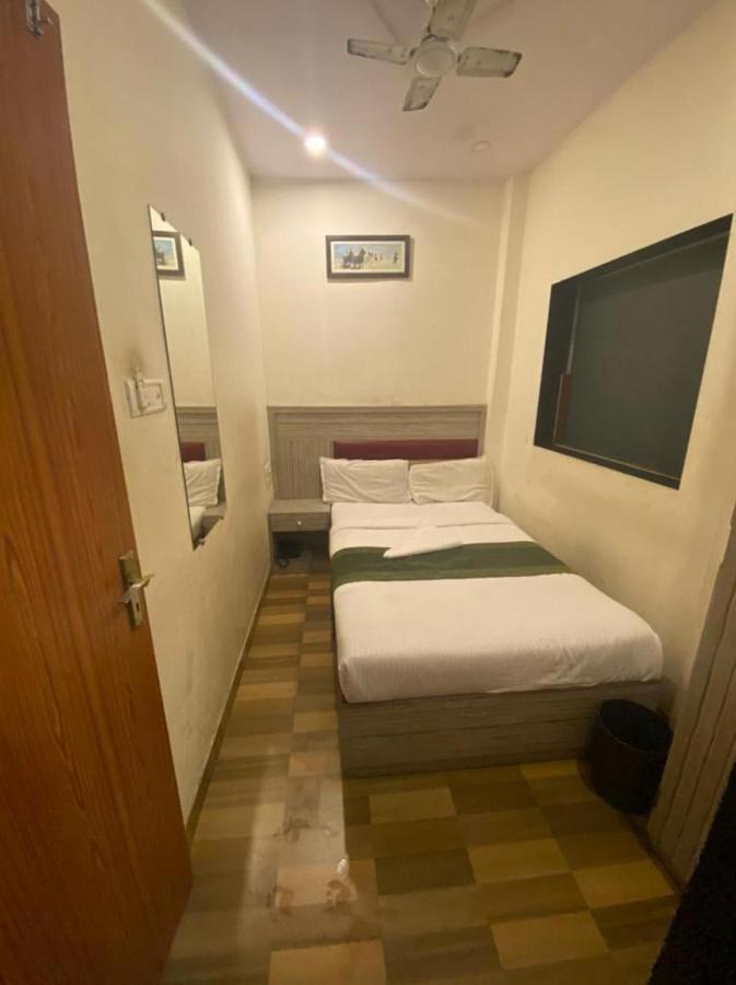 Airport Inn Residency Мумбаи Экстерьер фото