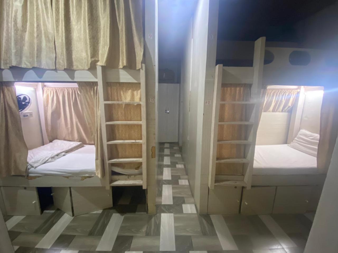 Airport Inn Residency Мумбаи Экстерьер фото