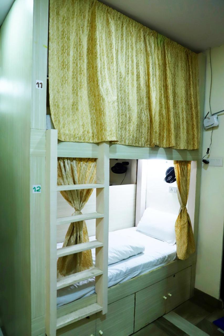 Airport Inn Residency Мумбаи Экстерьер фото