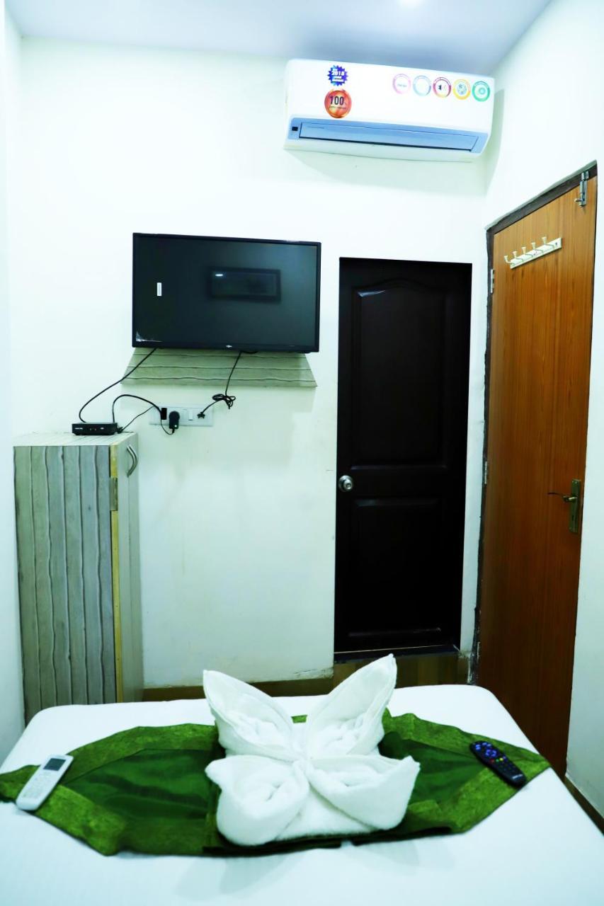 Airport Inn Residency Мумбаи Экстерьер фото
