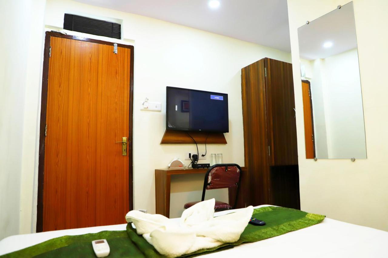 Airport Inn Residency Мумбаи Экстерьер фото